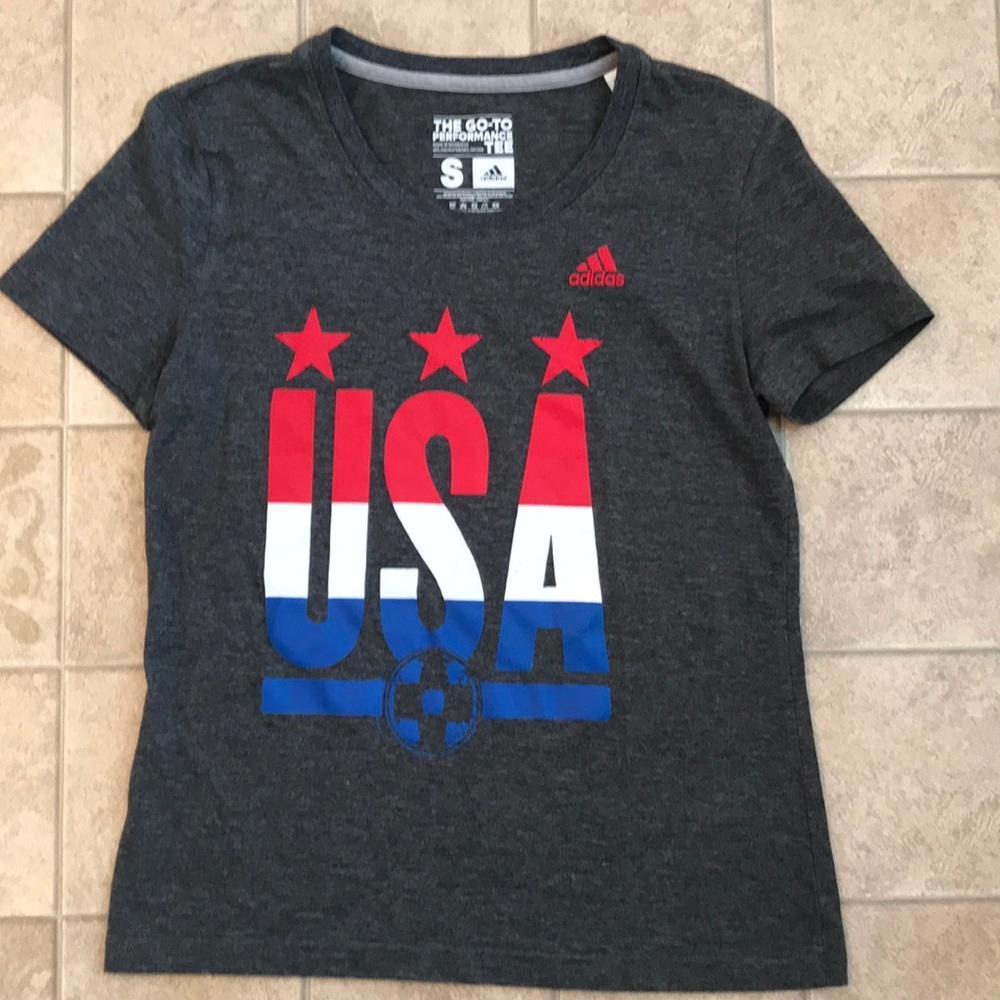 Women’s Adidas USA T-Shirt  Size Small
